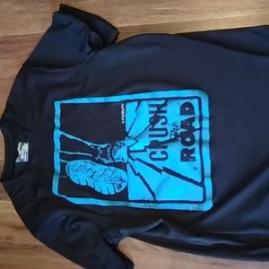 NWOT under armour t shirt